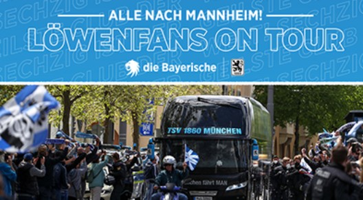 TSV-1860-Bus wird von Fans am Straßenrand bejubelt - oberhalb davon der Schriftzug "Löwenfans on Tour"
