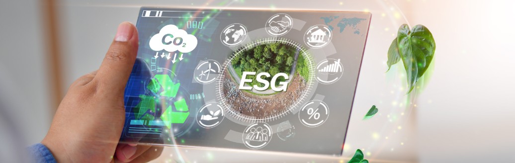 Tablet, auf dem ESG-Ziele abgebildet sind