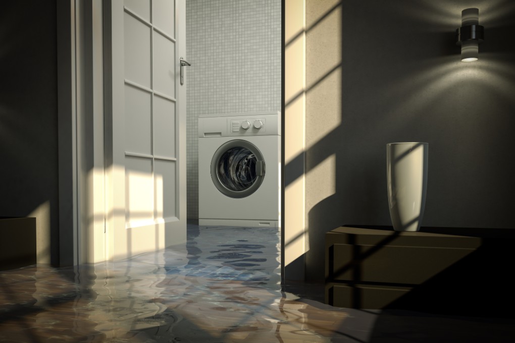 In einer Wohnung steht das Wasser. In einer Wohnung steht das Wasser.