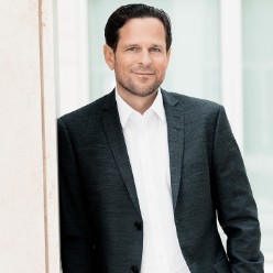 Portrait Patrick Vehoff, dieBayerische, Vorstand der Prokunde AG