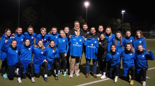 Pressefoto vom Team FFC Wacker mit die Bayerische Pressefoto vom Team FFC Wacker mit die Bayerische