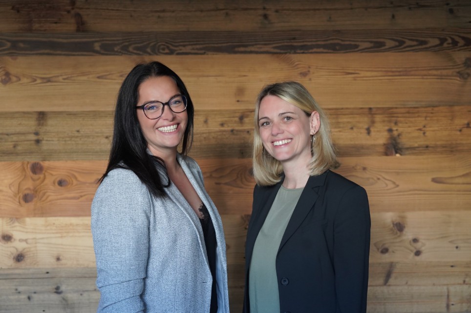 Bild von Tanja Kusserow und Susanne Paster, Bereich Online-Marketing & Sales Bild von Tanja Kusserow und Susanne Paster, Bereich Online-Marketing & Sales