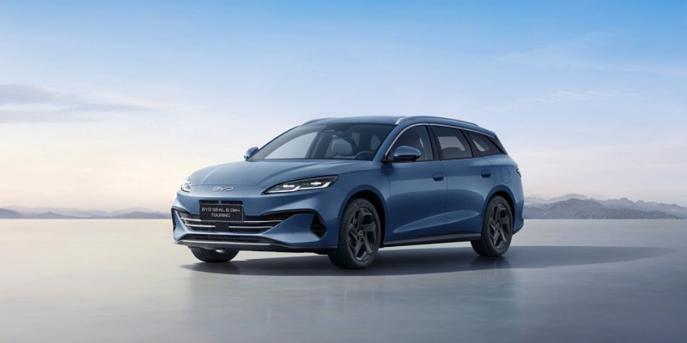 Ein BYD-Modell in der Seitenansicht